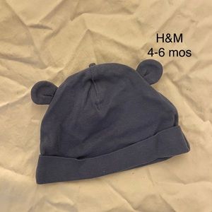 Baby’s bear ear hat